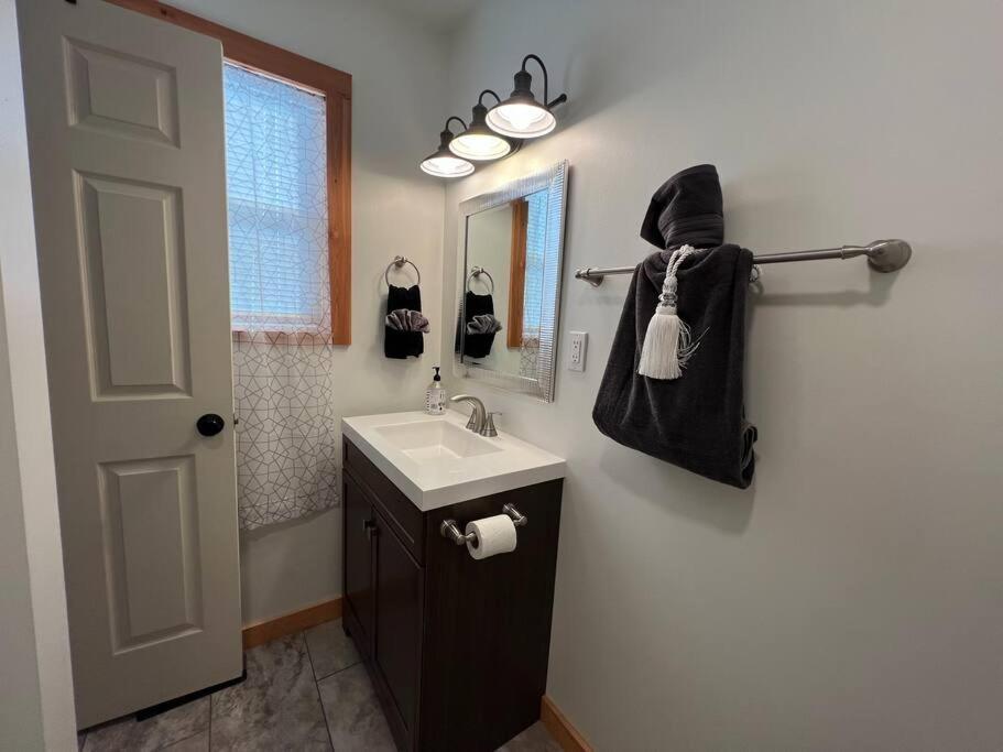 Timelessly Restored Home - Entirely Yours To Enjoy Billings Εξωτερικό φωτογραφία