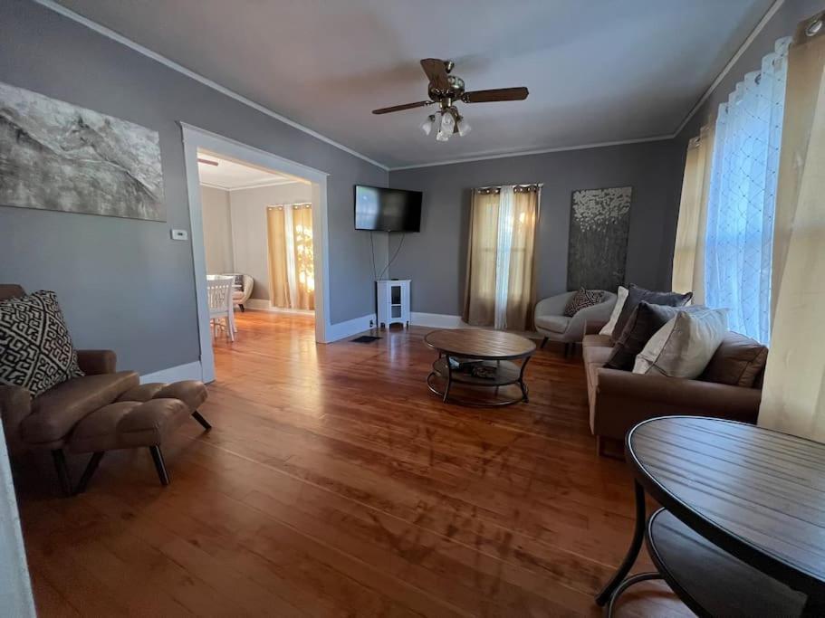 Timelessly Restored Home - Entirely Yours To Enjoy Billings Εξωτερικό φωτογραφία